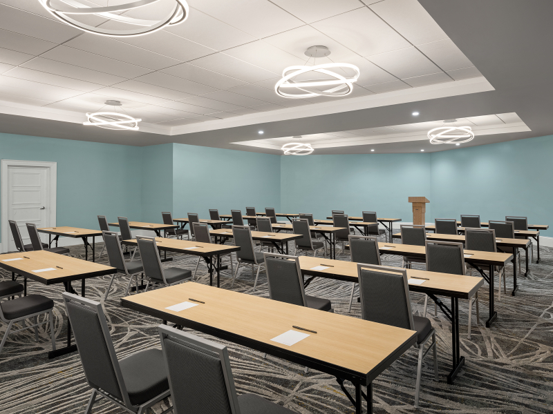 Courtyard Nassau Downtown/Junkanoo Beach