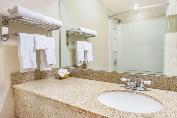 Las mejores ofertas de Travelodge By Wyndham Winchester Winchester