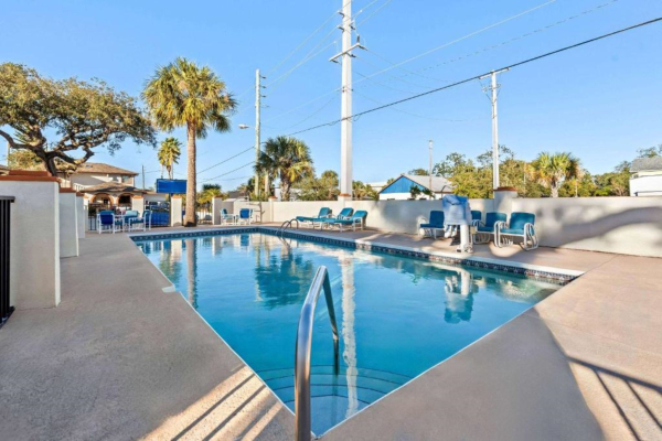 Las mejores ofertas de Travelodge by Wyndham Suites St Augustine South Houston