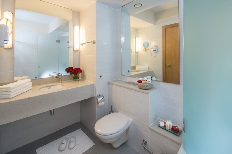 Leonardo Plaza Ashdod by the beach