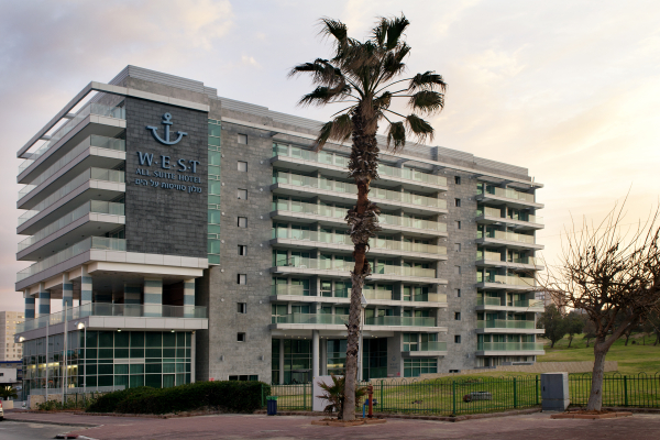 Las mejores ofertas de West Boutique Ashdod Ashdod 