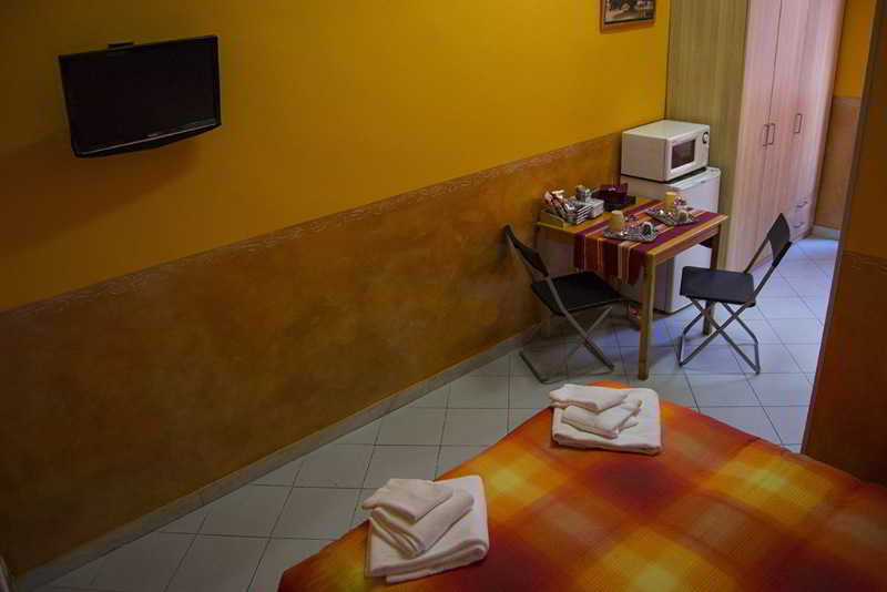 Las mejores ofertas de The Rainbow Roma