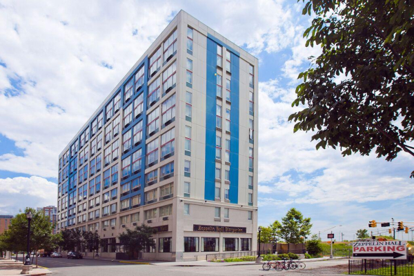 Las mejores ofertas de Sky City Apartments At Liberty View 1 Fort Lee 