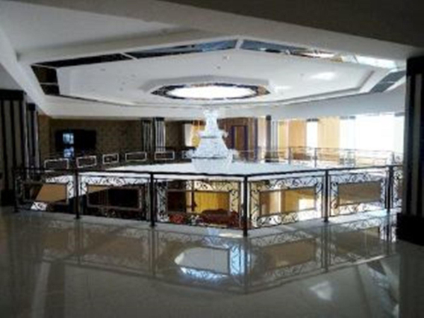 Las mejores ofertas de Grand Hotel Zarafshan In Fiez Navoi Karmana