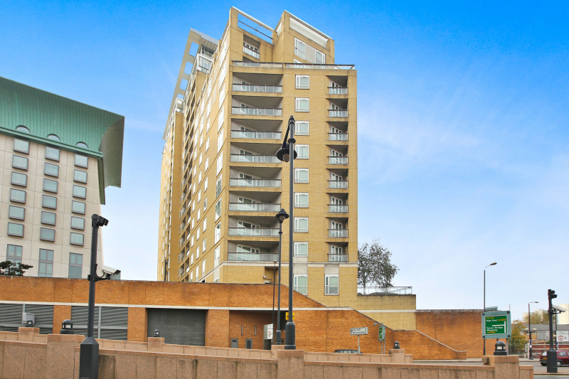 Circus Apartments by BridgeStreet