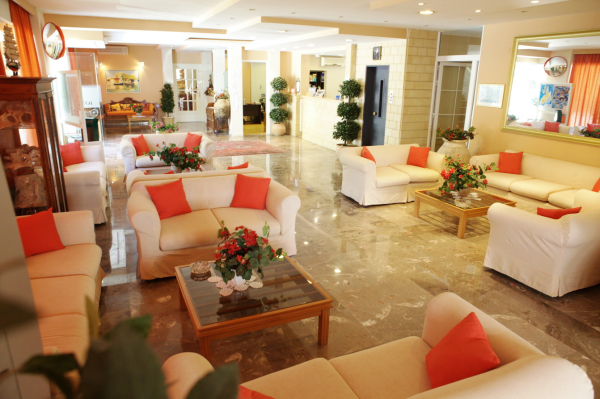 Las mejores ofertas de Ionian Sea Hotel villas & Aqua park Skala Kefalonias
