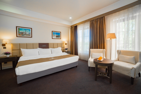 Las mejores ofertas de Ambassador Hotel Biskek