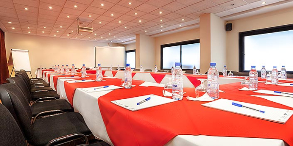 Las mejores ofertas de Café de Rome Business Hotel Dakar