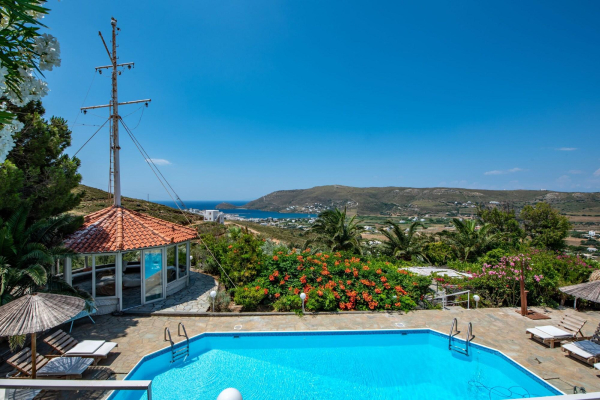 Las mejores ofertas de Kymothoi Rooms Pool Bar Andros