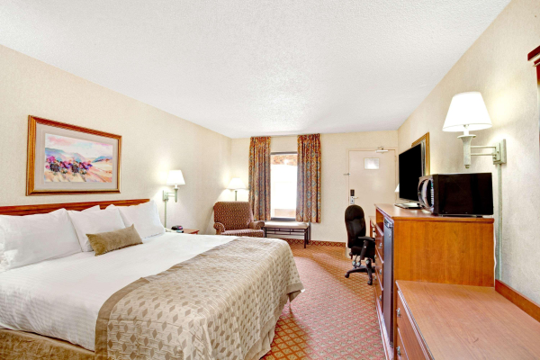 Las mejores ofertas de Ramada by Wyndham West Memphis West Memphis 