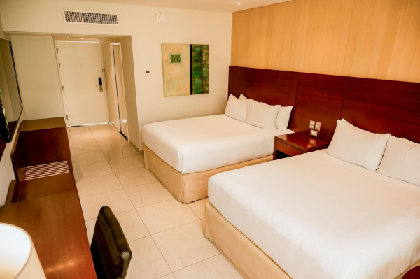 Las mejores ofertas de Los Tajibos, Santa Cruz De La Sierra, A Tribute Po Santa Cruz