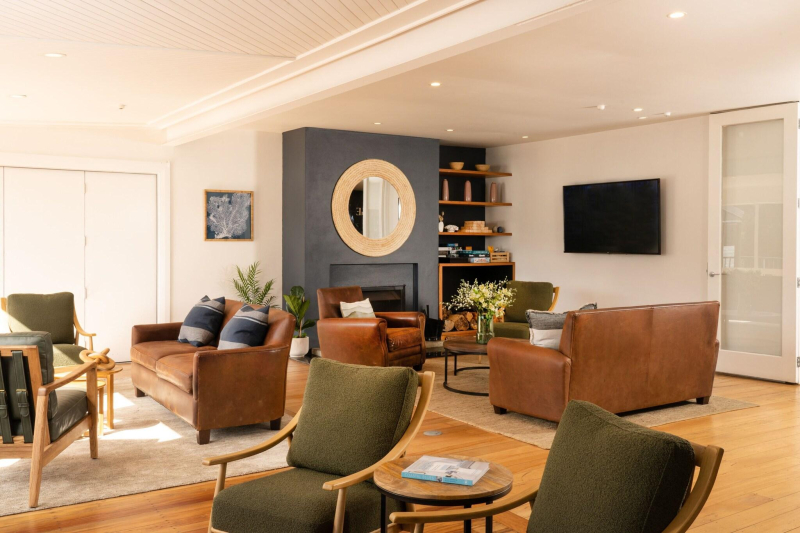 Portage Resort Hotel