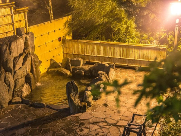 Las mejores ofertas de Hotel Hikyonoyu Tokushima