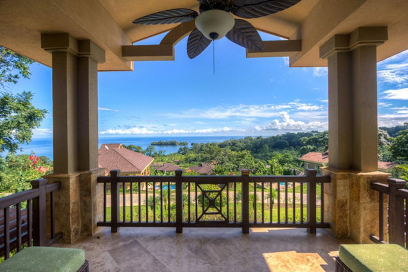 Red Frog Beach Island Resort