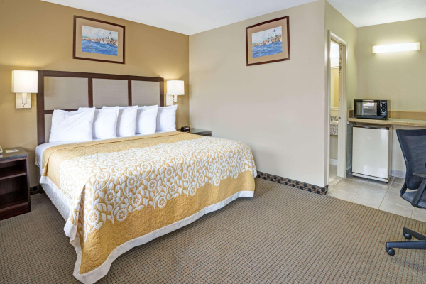 Las mejores ofertas de Days Inn by Wyndham Branford New Haven Connecticut State Prison 