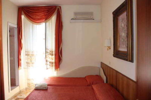 Las mejores ofertas de Sergio House Roma