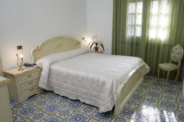 Las mejores ofertas de Grand Hotel Le Galassie Neapolitan Riviera