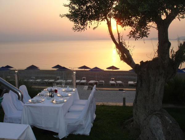 Las mejores ofertas de Club Hotel Casino Loutraki Lagkadia