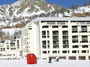 Club Du Soleil Pas Du Lou