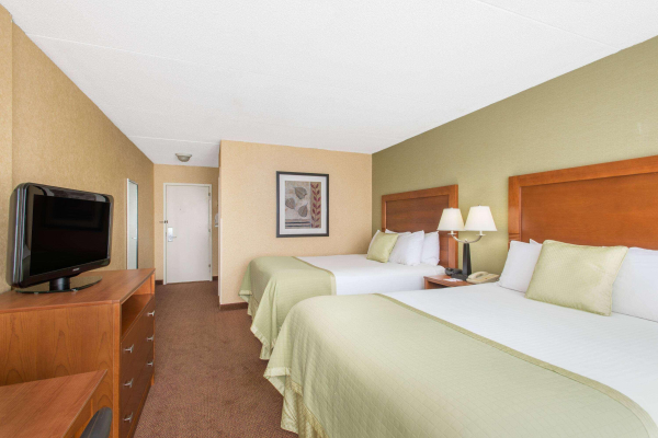 Las mejores ofertas de Ramada by Wyndham Ellsworth Ellsworth 