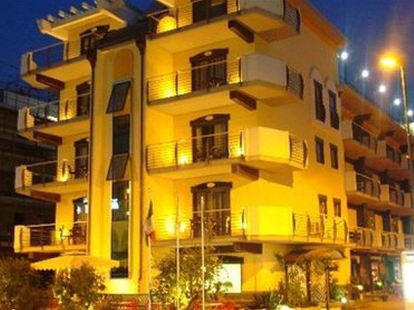 Las mejores ofertas de Classhotel Napoli Marigliano