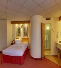 Las mejores ofertas de Balladins Superior Hotel KöLn Airport KALAFATIS BEACH