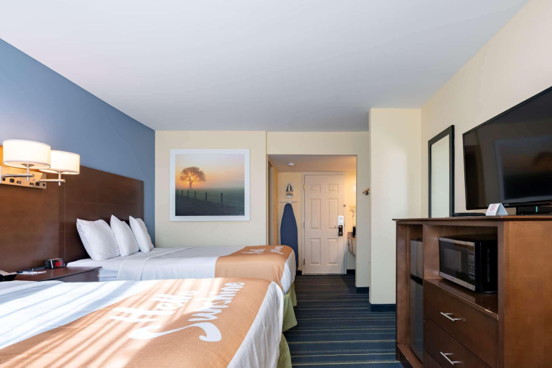 Days Inn by Wyndham Hartford/Closest Downtown