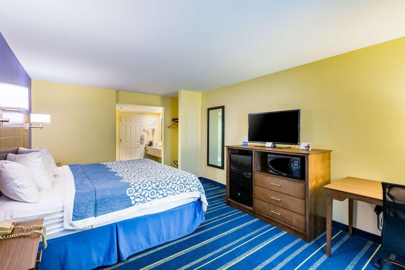 Days Inn by Wyndham Hartford/Closest Downtown