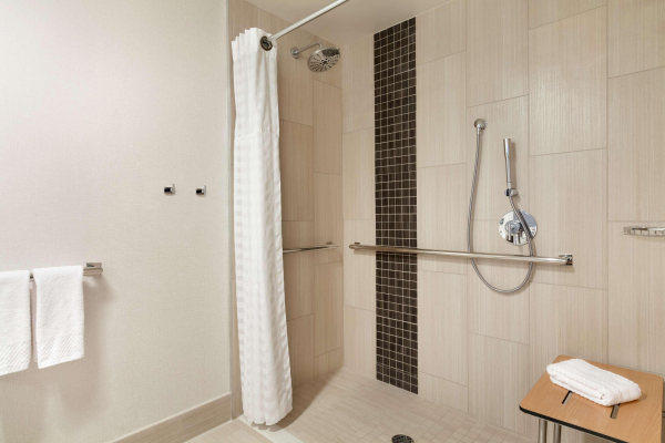 Las mejores ofertas de Embassy Suites by Hilton Monterey Bay Seaside California City 