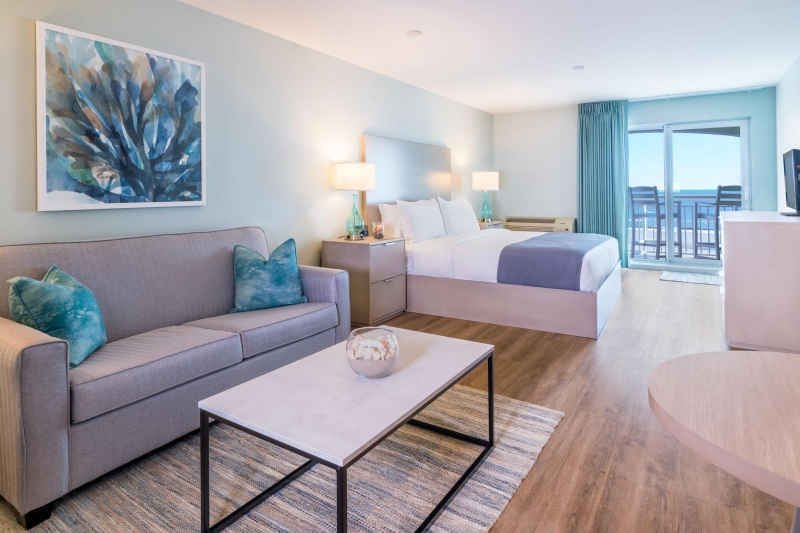 The Palms Oceanfront Hotel