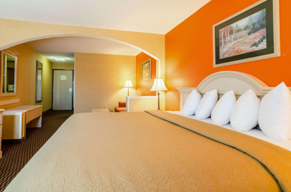 Las mejores ofertas de Quality Inn & Suites Manhattan Area Manhattan