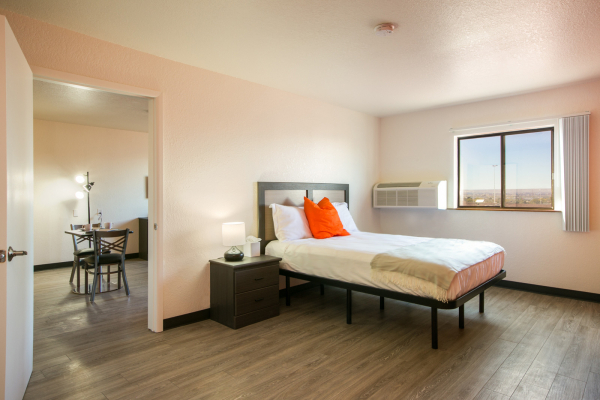 Las mejores ofertas de Siegel Select Albuquerque University