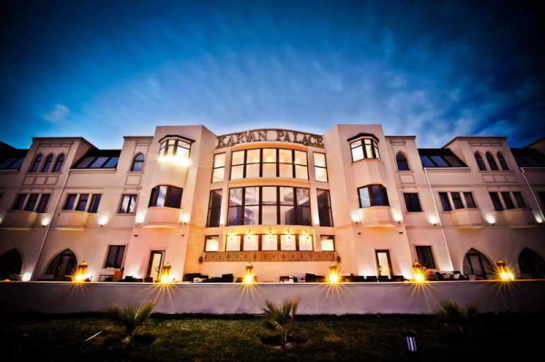 Las mejores ofertas de Karvan Palace Suvelan