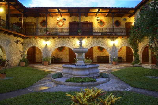 Las mejores ofertas de Del Patio Tikal