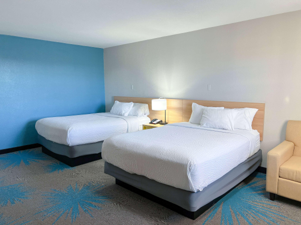 Las mejores ofertas de Days Inn & Suites By Wyndham Santa Rosa Santa Rosa 
