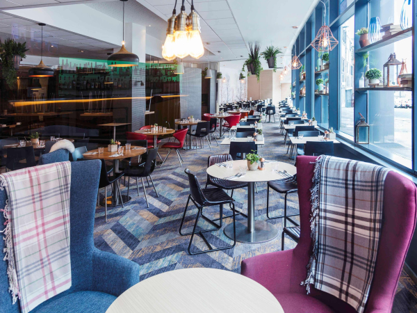 Las mejores ofertas de Novotel Edinburgh Centre Edinburgh City Chamber