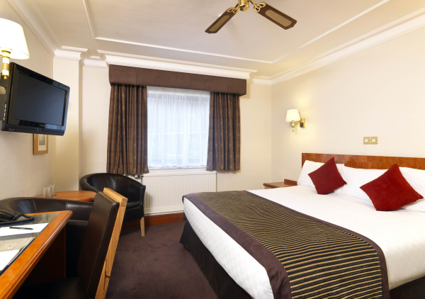 Las mejores ofertas de Thistle Edinburgh, The King James Edinburgh City Chamber