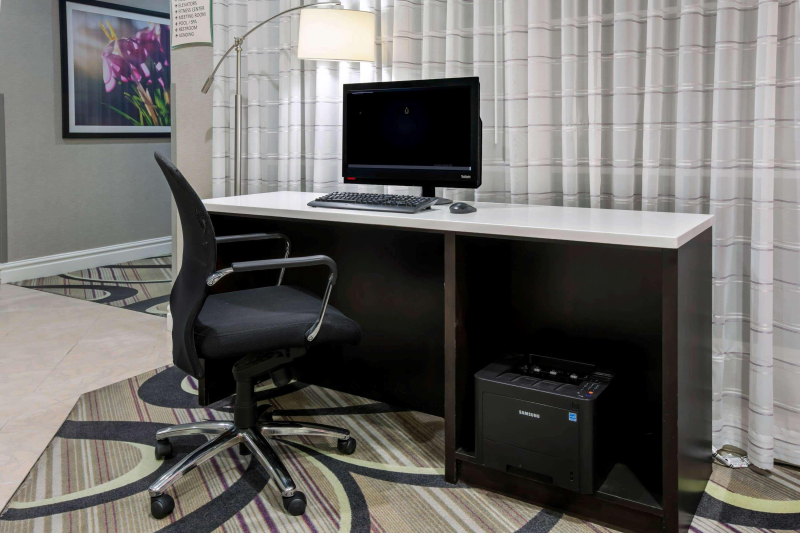 La Quinta Inn & Suites Dallas Arlington South