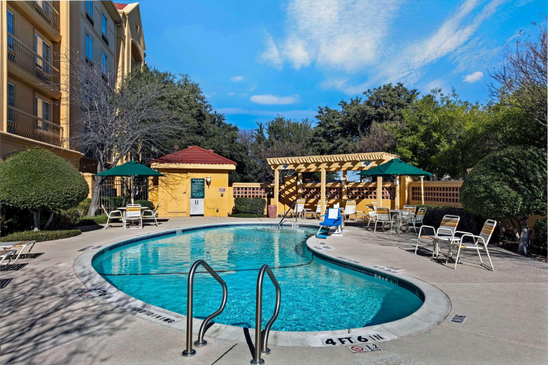 La Quinta Inn & Suites Dallas Arlington South