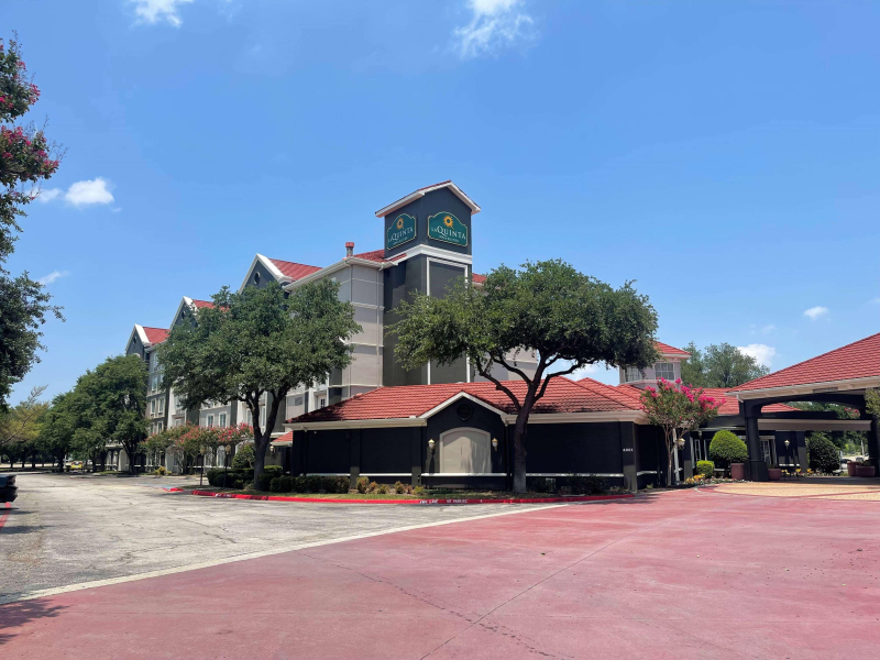 La Quinta Inn & Suites Dallas Arlington South