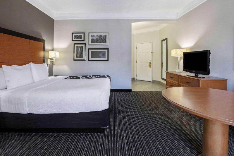 La Quinta Inn & Suites Dallas Arlington South