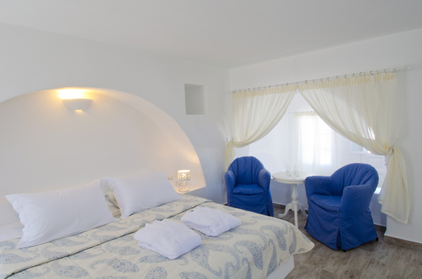 Las mejores ofertas de Aspalathras White Hotel Folegandros 