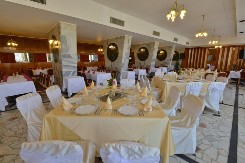 Las mejores ofertas de Capitol Brasov Brasov