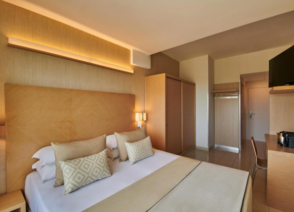 Las mejores ofertas de GranSerena Hotel Santa Cesarea Terme 