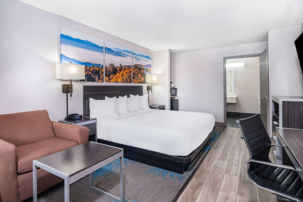 Las mejores ofertas de Days Inn by Wyndham Hamilton Winfield