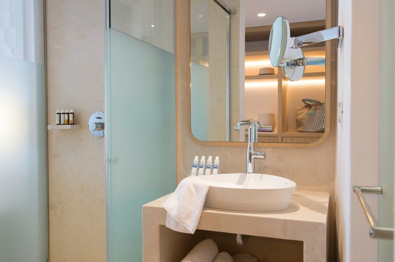 Las mejores ofertas de HOTEL MYCONIAN KYMA AND SPA Mikonos