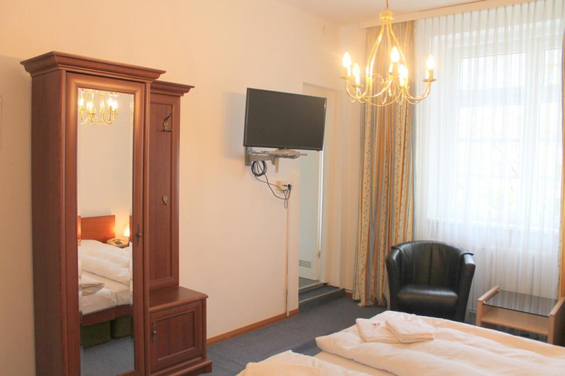 Las mejores ofertas de Amelie Berlin West Berlin