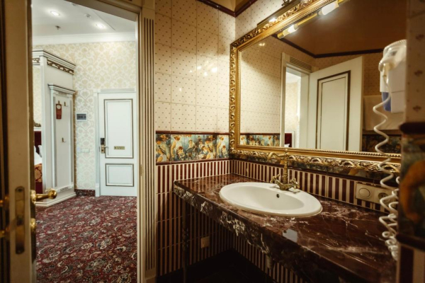 Las mejores ofertas de Hotel De Paris Kiev