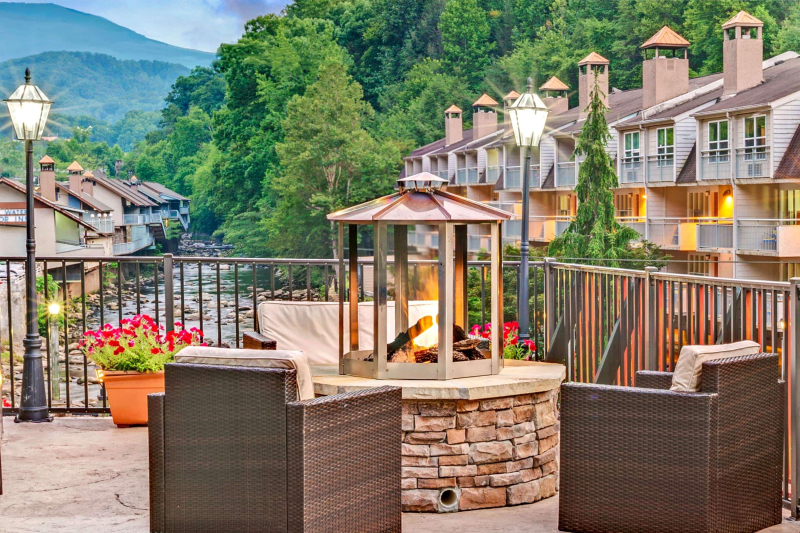 Baymont By Wyndham Gatlinburg On The River