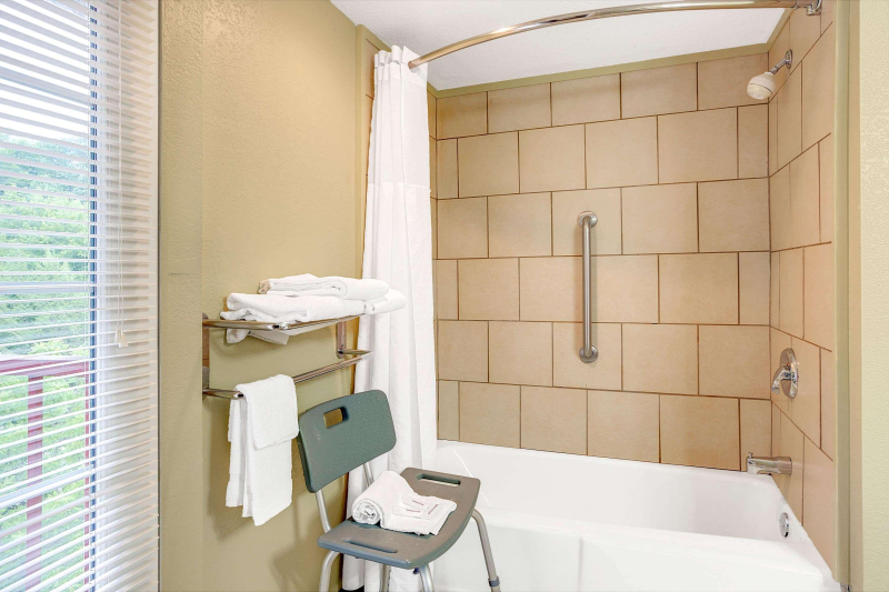 Baymont By Wyndham Gatlinburg On The River